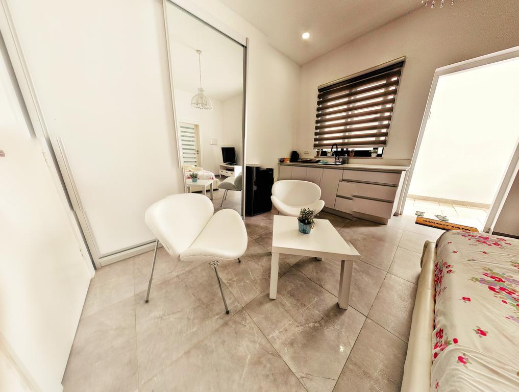 Dam Apartment